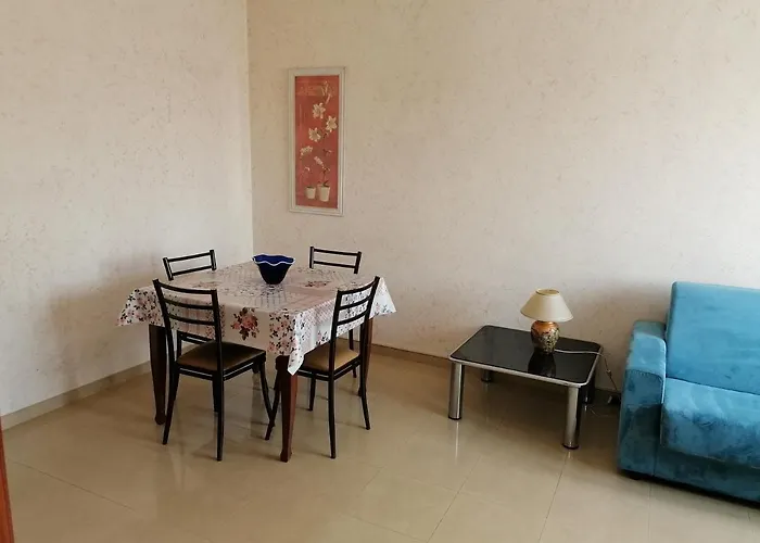 Apartman Viale Barozzi 118 *