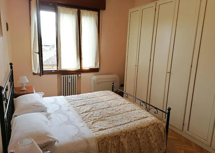 Viale Barozzi 118 Modena